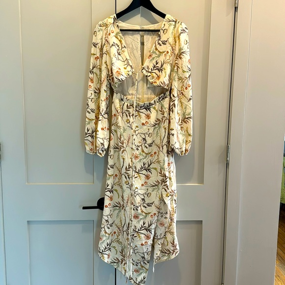 white floral dress with tied top - Picture 1 of 3